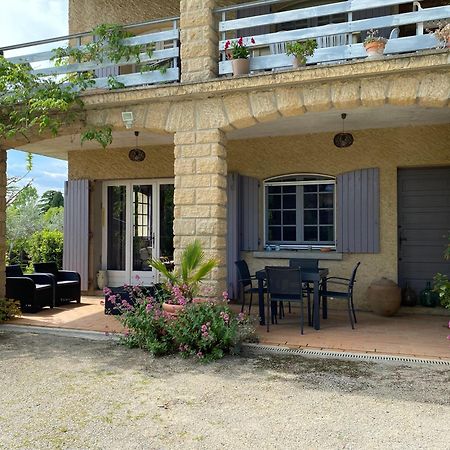 Soleil Lotus Apartment Saint-Hilaire-de-Brethmas ภายนอก รูปภาพ