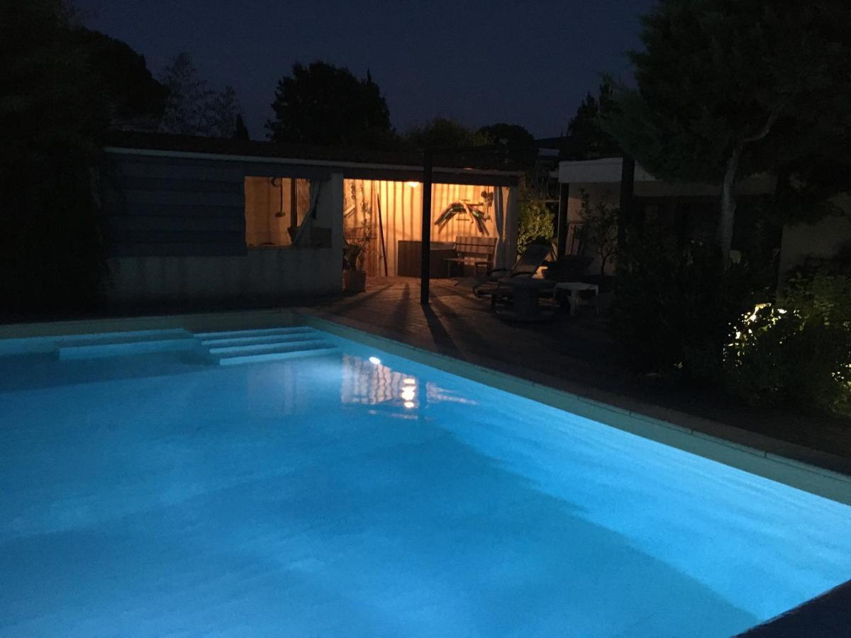 Soleil Lotus Apartment Saint-Hilaire-de-Brethmas ภายนอก รูปภาพ