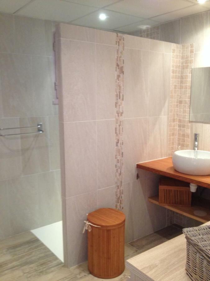 Soleil Lotus Apartment Saint-Hilaire-de-Brethmas ภายนอก รูปภาพ
